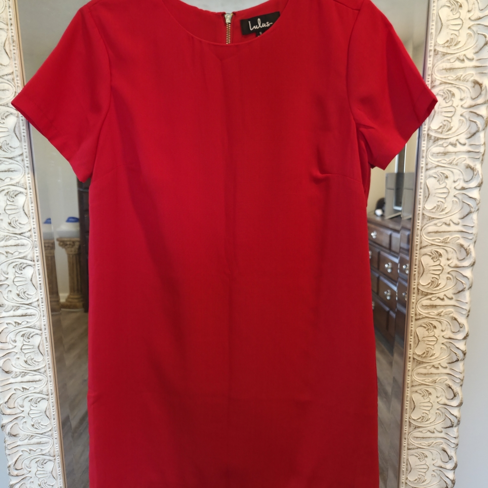 Lulu's Red Short Sleeve Shift Dress
